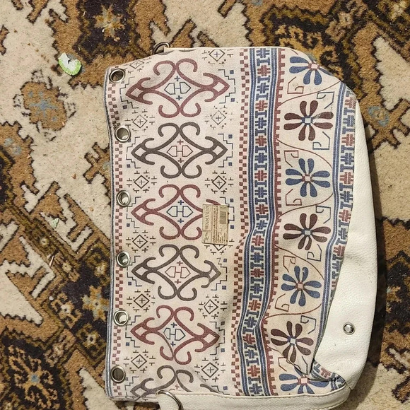 New no strap purse - Picture 3 of 3